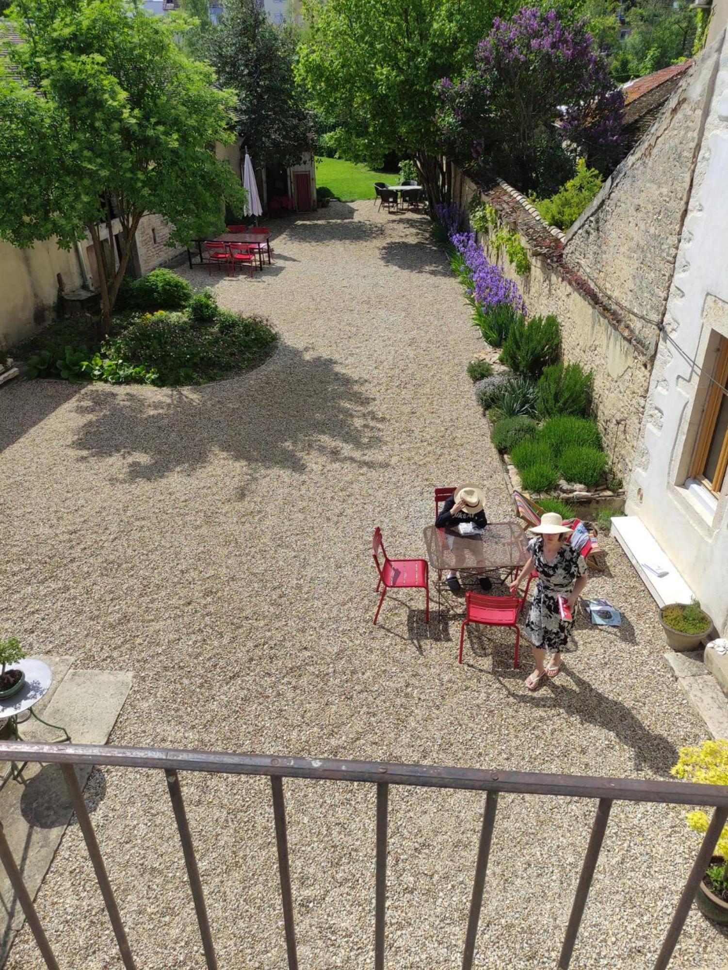 Le 14 Faubourg Acomodação com café da manhã Beaune  Exterior foto