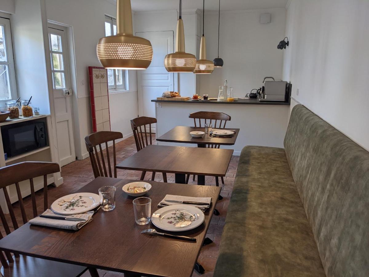 Le 14 Faubourg Acomodação com café da manhã Beaune  Exterior foto