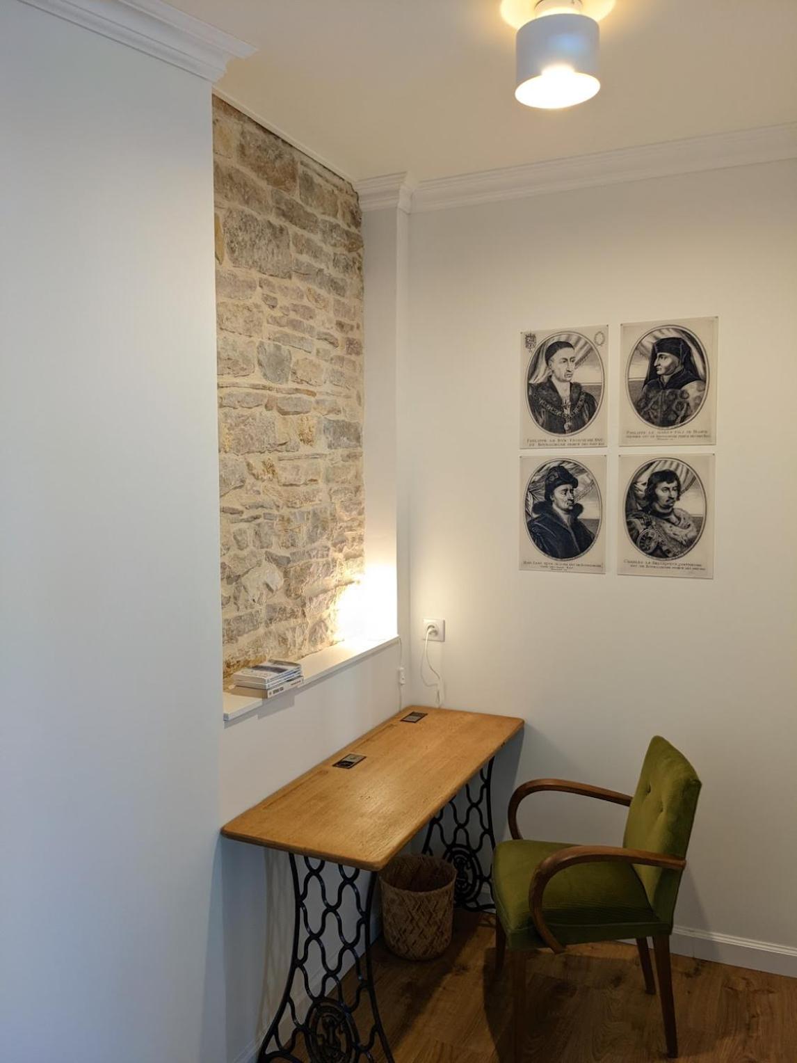 Le 14 Faubourg Acomodação com café da manhã Beaune  Quarto foto